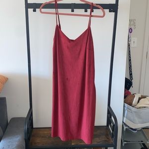 Fitted midi dress. Velvet texture